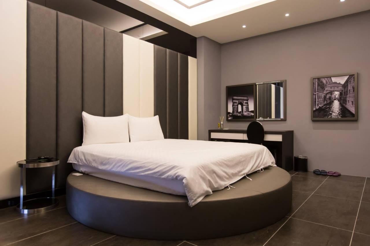 Bookline B&B Hualien Buitenkant foto